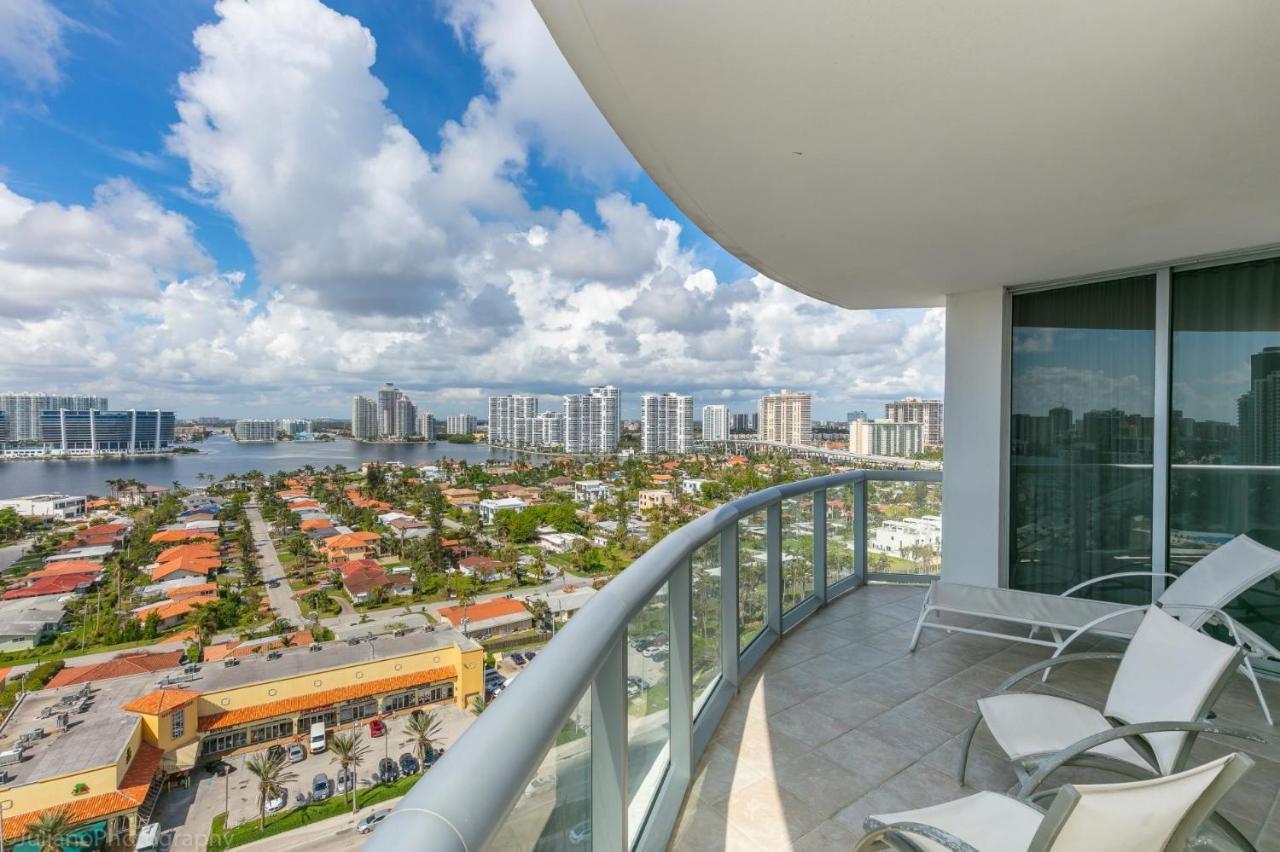 Ocean View 25Th Floor At Marenas Beach Resort By Ammosfl Miami Beach Exteriör bild