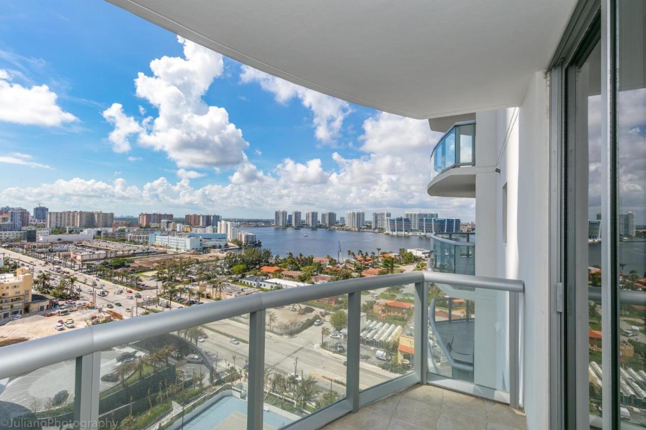 Ocean View 25Th Floor At Marenas Beach Resort By Ammosfl Miami Beach Exteriör bild